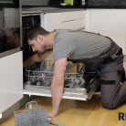 Eveline Dellai in 'A pleasant tip for craftsman's quality service'