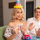 Iris Kis Kis in 'Happy birthday to me!'