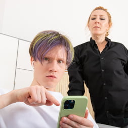 Pathetic Pretender Changed Her Clothes to Avoid My Cock... Didn't Work!