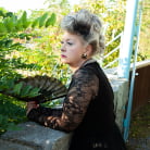 Veronigue in 'The Countess's cunt'